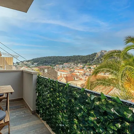 Appartement Capitis In The Center- Exclusive Apartment-stunning Fortress View *