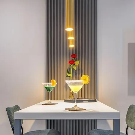 Capitis In The Center- Exclusive Apartment-stunning Fortress View