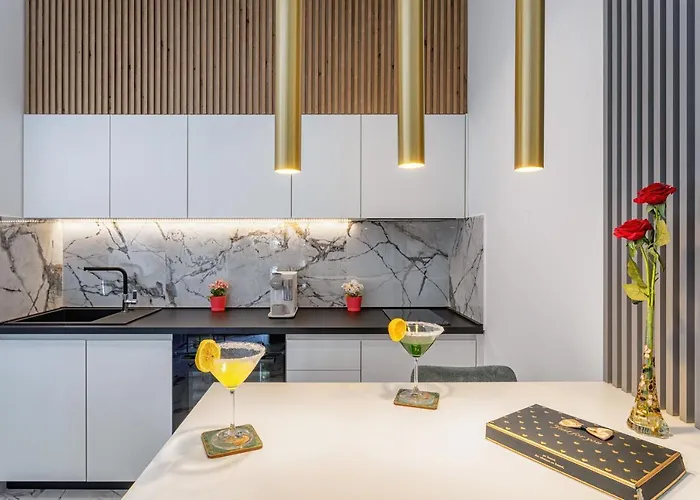 Capitis In The Center- Exclusive Apartment-stunning Fortress View *