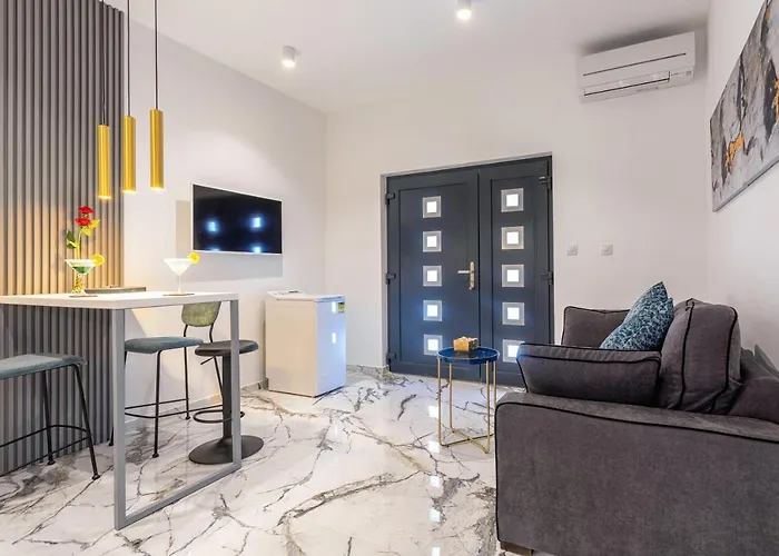 شقة Capitis In The Center- Exclusive Apartment-stunning Fortress View