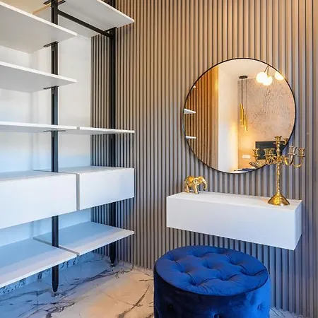 Capitis In The Center- Exclusive Apartment-stunning Fortress View Lägenhet