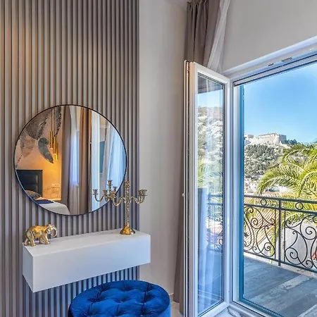 Capitis In The Center- Exclusive Apartment-stunning Fortress View Lägenhet